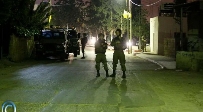 EN PLEINE NUIT LE 26 JANVIER 2017, LES SOLDATS ISRAÉLIENS DE L’ OCCUPATION ENVAHISSENT LE VILLAGE DE BIL’IN